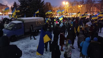У Полтаві до акції національної єдності долучилися майже тисяча людей У Полтаві до акції національної єдності долучилися майже тисяча людей