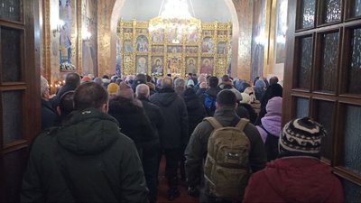 Був спецпризначенцем, загинув у боях за Бахмут: в Житомирі попрощалися із Віталієм Пивоваровим Був спецпризначенцем, загинув у боях за Бахмут: в Житомирі попрощалися із Віталієм Пивоваровим