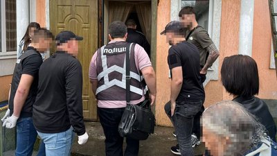 З Вірменії до України екстрадували організатора шахрайської схеми