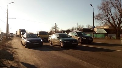 У Кіптях аграрії перекрили київську трасу У Кіптях аграрії перекрили київську трасу