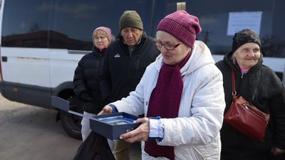 Півмільйонна пасажирка соціального автобуса гуманітарної місії "Проліска"