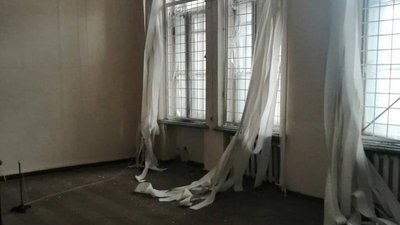 Пошкоджені вікна в Харківському художньому музеї Пошкоджені вікна в Харківському художньому музеї