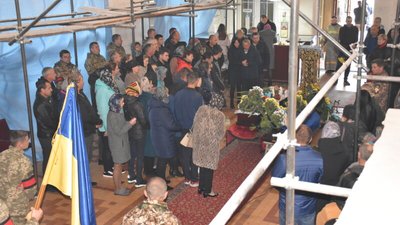 У Луцьку попрощалися з загиблим військовим Віталієм Пшитюком У Луцьку попрощалися з загиблим військовим Віталієм Пшитюком