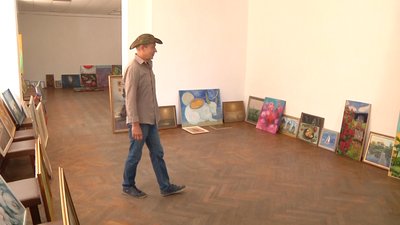 У Херсонській виставковій залі готується експозиція до Дня художника У Херсонській виставковій залі готується експозиція до Дня художника