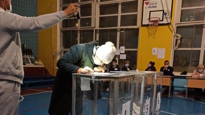 На Черкащині фіксують порушення виборчого процесу На Черкащині фіксують порушення виборчого процесу