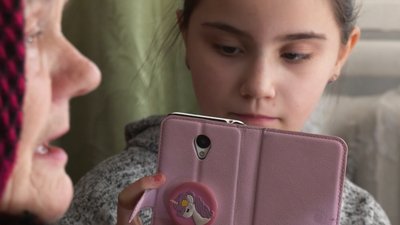 Співає українські народні пісні з чотирьох років. Черкащанка Марія Самовол Співає українські народні пісні з чотирьох років. Черкащанка Марія Самовол