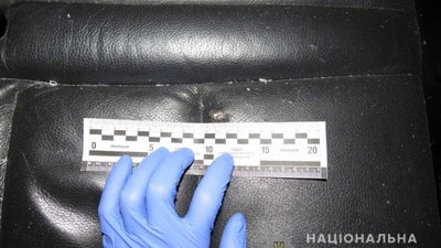 На Донеччині затримали двох чоловіків, що стріляли по авто На Донеччині затримали двох чоловіків, що стріляли по авто