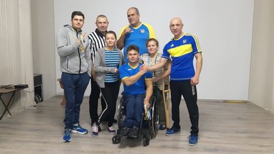 Спортсмени з інвалідністю з Сумщини здобули дев’ять золотих медалей на Кубку України з армреслінгу