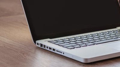 В Україні продовжує збільшуватися кількість вакансій — Опендатабот