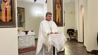 Прихожани Мукачівського храму Успіння Богородиці ПЦУ святкують Різдво Прихожани Мукачівського храму Успіння Богородиці ПЦУ святкують Різдво