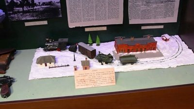 На Житомирщині в Музеї 26 артилерійської бригади відкрилася експозиція, присвячена Роману Дашкевичу На Житомирщині в Музеї 26 артилерійської бригади відкрилася експозиція, присвячена Роману Дашкевичу