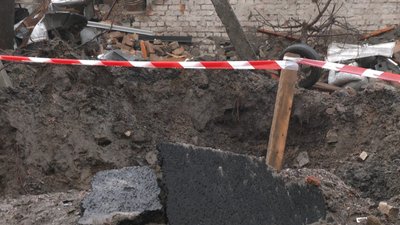 "Без вікон, повна хата уламків, скла" — у передмісті Львова через ракетні удари пошкоджені приватні будинки "Без вікон, повна хата уламків, скла" — у передмісті Львова через ракетні удари пошкоджені приватні будинки