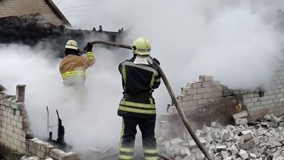 У Запоріжжі горів приватний будинок: ймовірна причина пожежі — коротке замикання електромережі