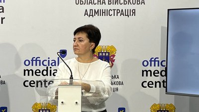 Завідувачка інфекційного відділення Тернопільської дитячої лікарні Ольга Дивоняк Завідувачка інфекційного відділення Тернопільської дитячої лікарні Ольга Дивоняк