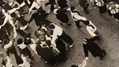 Тернополяни водили гаївки біля храму Тернополяни водили гаївки біля храму
