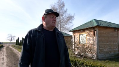 Утекли з-під окупації: фермер із Запоріжжя на Черкащині будує готель Утекли з-під окупації: фермер із Запоріжжя на Черкащині будує готель