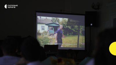 Документальний фільм Суспільного «Грає оркестр Анатоліча» презентували у Чернігові Документальний фільм Суспільного «Грає оркестр Анатоліча» презентували у Чернігові