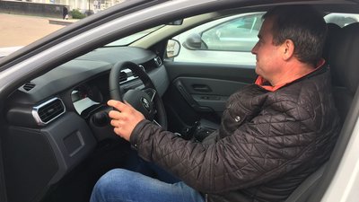 Медики Волині отримали нові автомобілі Медики Волині отримали нові автомобілі