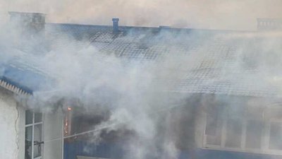 В Одесі горить житловий будинок В Одесі горить житловий будинок