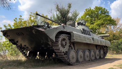 Кухар з Одеси від початку повномасштабної війни пересів на броньовану машину Кухар з Одеси від початку повномасштабної війни пересів на броньовану машину