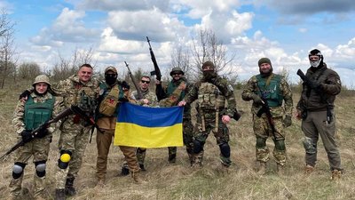 На Житомирщині бійці загону тероборони пройшли військовий вишкіл з десантно-штурмової підготовки
