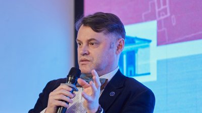 "Ректорат провалив комунікацію щодо об'єднання вишів", — професор УжНУ Михайло Савчин