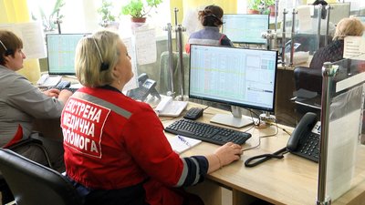 На Житомирщині частіше викликали швидку допомогу – через нерозчищені дороги доїхати змогли не всюди На Житомирщині частіше викликали швидку допомогу – через нерозчищені дороги доїхати змогли не всюди