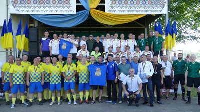 У футбольному матчі на честь полеглого бійця Василя Завадецького взяли участь чотири команди У футбольному матчі на честь полеглого бійця Василя Завадецького взяли участь чотири команди