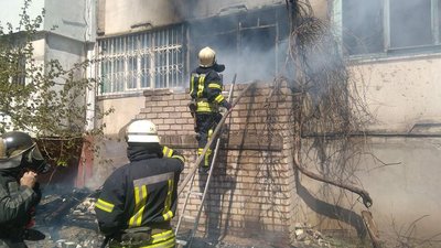 У Херсоні рятувальники ліквідували пожежу на балконі багатоповерхівки