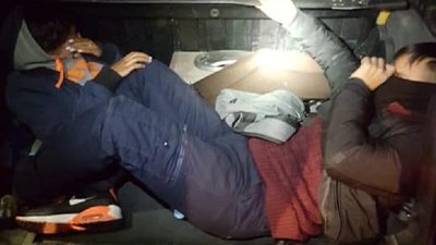 Незаконній переправі нелегалів через кордон завадили правоохоронці на Закарпатті