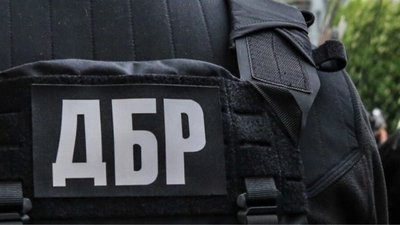 На Закарпатті прикордонника підозрюють у вимаганні $7 тис. за переведення військового