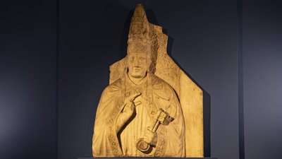 Бюст папи Боніфація VII роботи Арнольфо ді Камбіо Бюст папи Боніфація VII роботи Арнольфо ді Камбіо