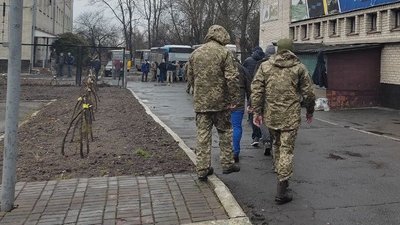 Волинський військкомат формує резерви. Яких фахівців кличуть в тероборону