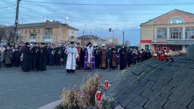 Голодомор, заходи до Голодомору, Сусмуючий Ангел, день пам'яті жертв Голодомору Голодомор, заходи до Голодомору, Сусмуючий Ангел, день пам'яті жертв Голодомору