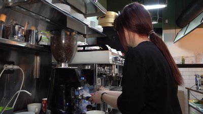 Зарплату баристи в Черкасах підвищать до мінімальної Зарплату баристи в Черкасах підвищать до мінімальної