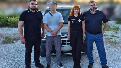 Авто, мотоцикл, ЗСУ, потреби військових, прокуратура, Інтерпол, суд