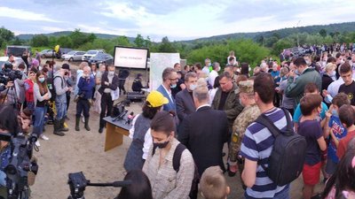 "Дамо 480 мільйонів". Зеленський приїхав на Прикарпаття "Дамо 480 мільйонів". Зеленський приїхав на Прикарпаття