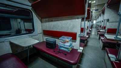 "Вагон незламності" Укрзалізниці у Бучі Київської області