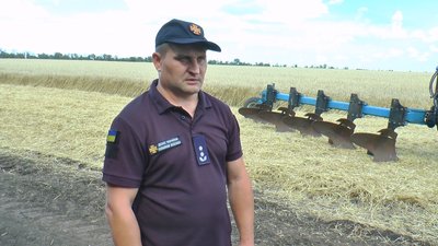 Жнива 2023 на Донеччині: окупація, нерозірвані снаряди та пожежі через обстріли Жнива 2023 на Донеччині: окупація, нерозірвані снаряди та пожежі через обстріли