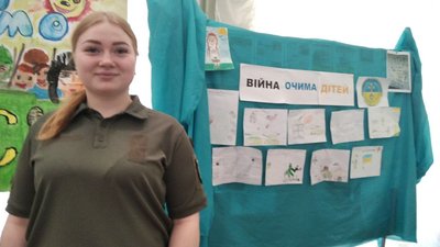 "Долоньки допомоги" для ЗСУ – діти Житомирщини долучилися до збору коштів для військових "Долоньки допомоги" для ЗСУ – діти Житомирщини долучилися до збору коштів для військових