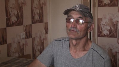У Запоріжжі переселенець три місяці жив у саморобному наметі У Запоріжжі переселенець три місяці жив у саморобному наметі