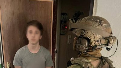 Неповнолітнього жителя Бахмута судитимуть за передачу російським окупантам інформації про бойові позиції ЗСУ