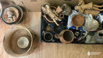 Фінансування "ДНР" і кольчуга 12 сторіччя: ДБР заявила про викриття екснардепа Горбатова