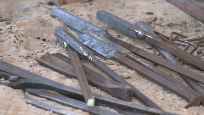 На Оствиці у Рівному кували автентичні ножі На Оствиці у Рівному кували автентичні ножі