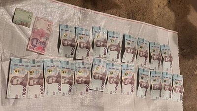 Вимагав у підприємця гроші за оренду приміщень: на Вінниччині затримали керівника райавтодору Вимагав у підприємця гроші за оренду приміщень: на Вінниччині затримали керівника райавтодору