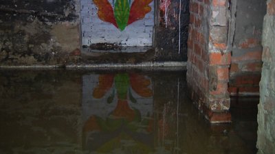 У Житомирі з укриття вкрали електропроводку та крани з водопровідних труб У Житомирі з укриття вкрали електропроводку та крани з водопровідних труб
