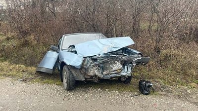 На Тернопільщині жінка випала з авто і потрапила під колеса фури