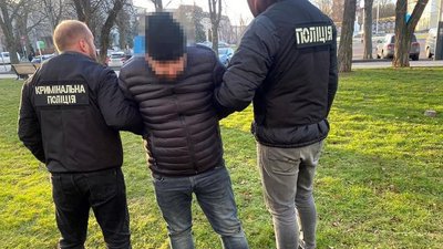 Хмельничанин обіцяв за гроші допомогти отримати земельну ділянку