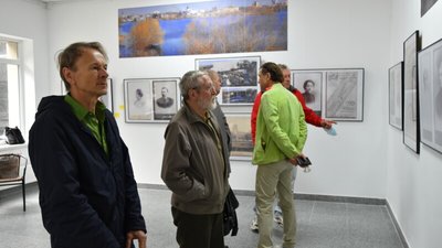 В луцькій Галереї мистецтв презентували фотопроєкт "Леся і лучани"