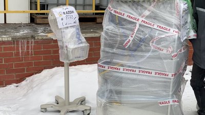 Благодійники фонду "Разом для України" привезли в Суми допомогу для чотирьох медзакладів